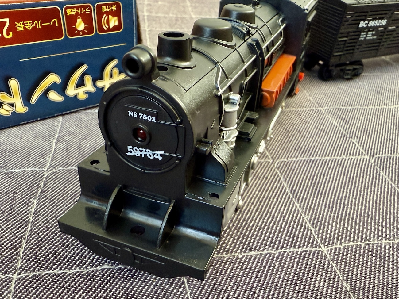 Amazon低評価検証】レールを力強く走る「サウンドクラシックトレイン