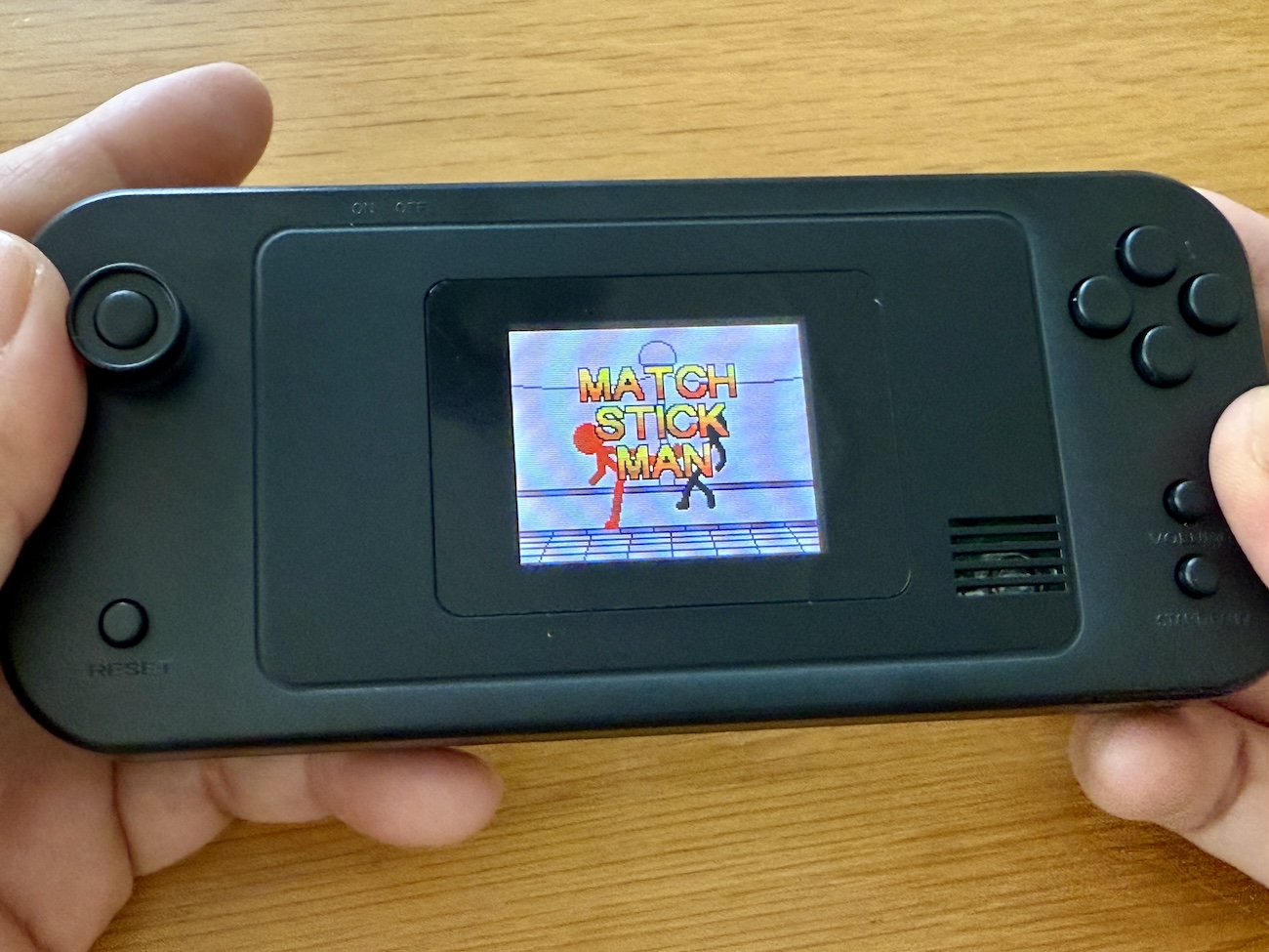 今なら買える】ゲオで買った「ポータブルゲーム機」がカオス過ぎて引い