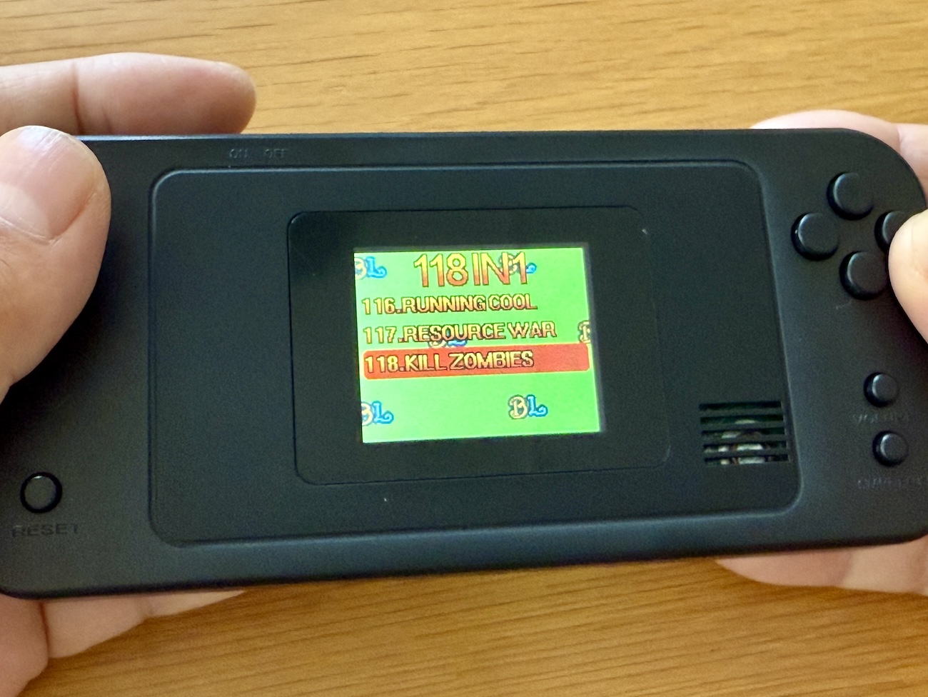 今なら買える】ゲオで買った「ポータブルゲーム機」がカオス過ぎて引い