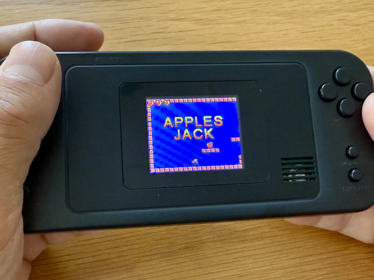 ゲーム機いろいろ 今なら買える】ゲオで買った「ポータブルゲーム機」がカオス過ぎて引い