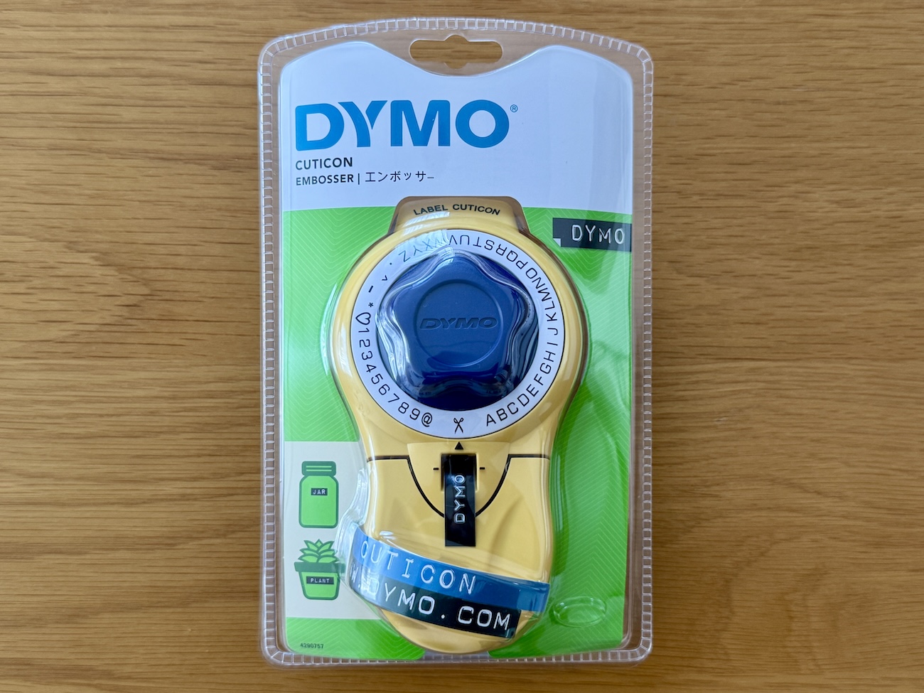 SNSで話題】レトロ文具「DYMO（ダイモ）のテープライター」が楽しすぎ
