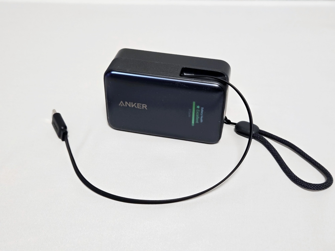 便利すぎ】ANKERからケーブル巻取り式の新型モバイルバッテリーが登場
