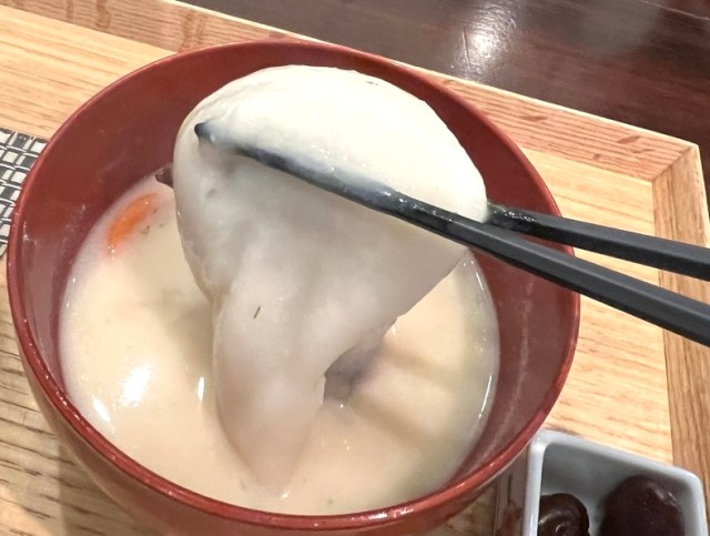 【食えんのか?】香川県で発見した一風変わった「お雑煮」で “あずき嫌い” を克服した一部始終 【食えんのか?】香川県で発見した一風変わった「お雑煮」で “あずき嫌い” を克服した一部始終