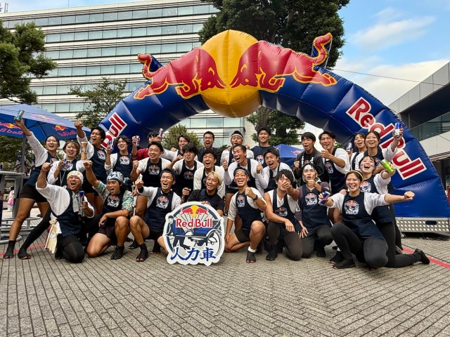 【日本初の人力車レース】最速・最巧の俥夫を決める「Red Bull 人力車」を現地観戦！ 100キロ超の人力車で爆走＆爆走＆爆走！