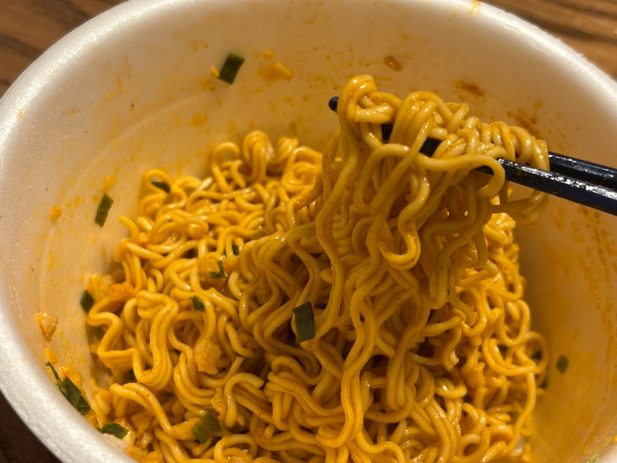 ベースフード トムヤムまぜそば（トムヤムクン味）30個 BASE YAKISOBA （ベースヤキソバ） 完全栄養食 BASE FOOD (ベースフード)