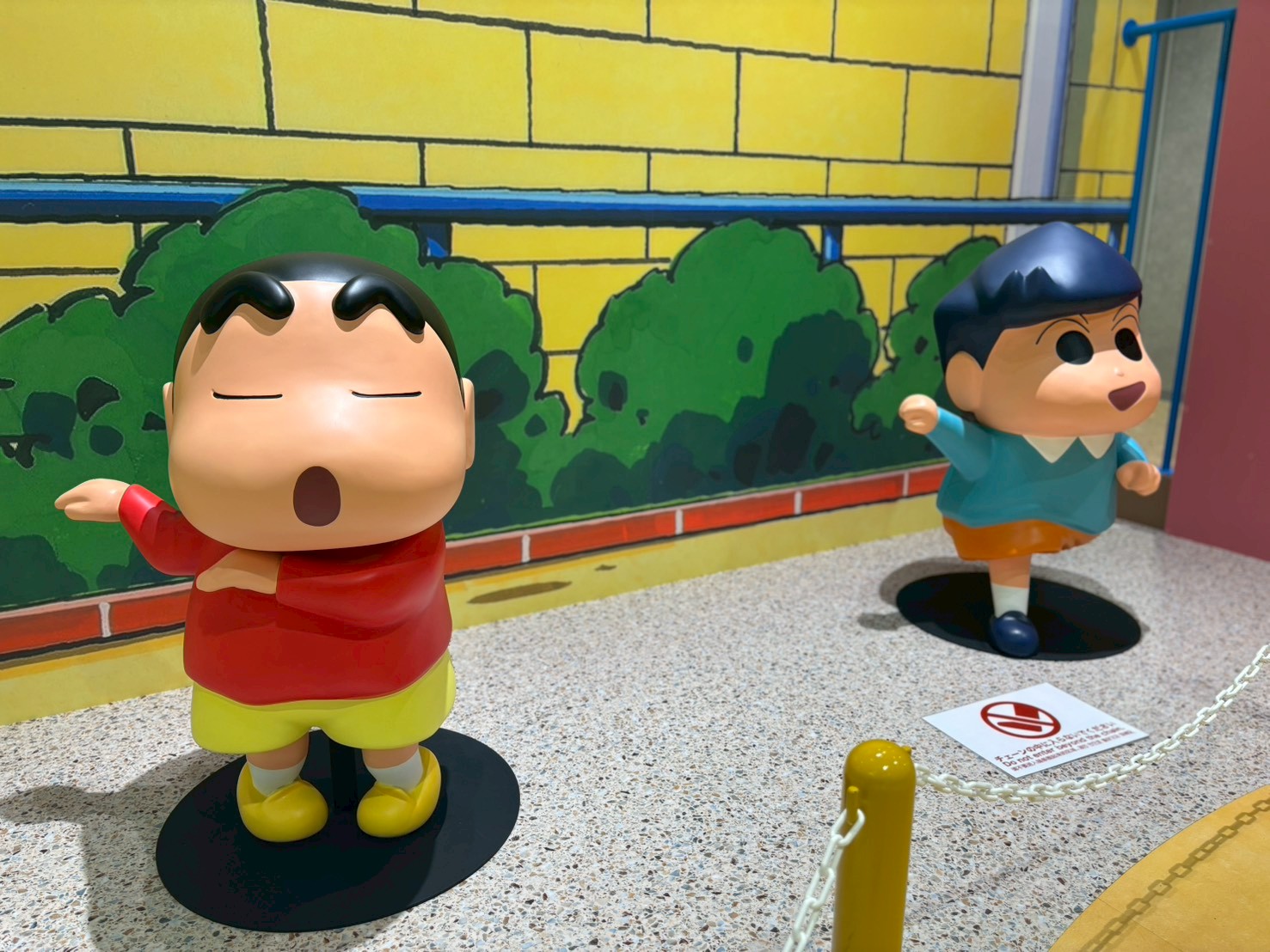 LINE_ALBUM_shinchan_251002_9_e