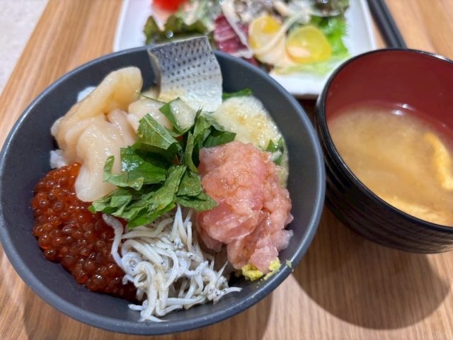 約3000円でも「お得すぎる朝食ビュッフェ」と断言したい! 東京ベイ有明ワシントンホテルの海鮮丼が想像以上だった 約3000円でも「お得すぎる朝食ビュッフェ」と断言したい! 東京ベイ有明ワシントンホテルの海鮮丼が想像以上だった