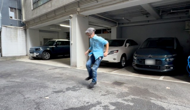 【挑戦】今さら「エアウォーク」にトライ! 小一時間挑んだ結果……、これは出来ていると言えるのか? 【挑戦】今さら「エアウォーク」にトライ! 小一時間挑んだ結果……、これは出来ていると言えるのか?