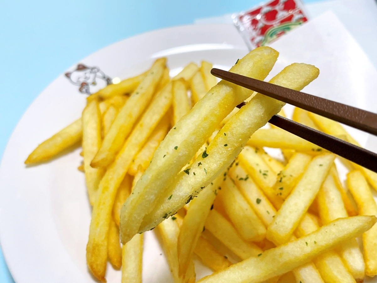 話題】カラオケ「まねきねこ」が税込810円でポテト食べ放題をスタート