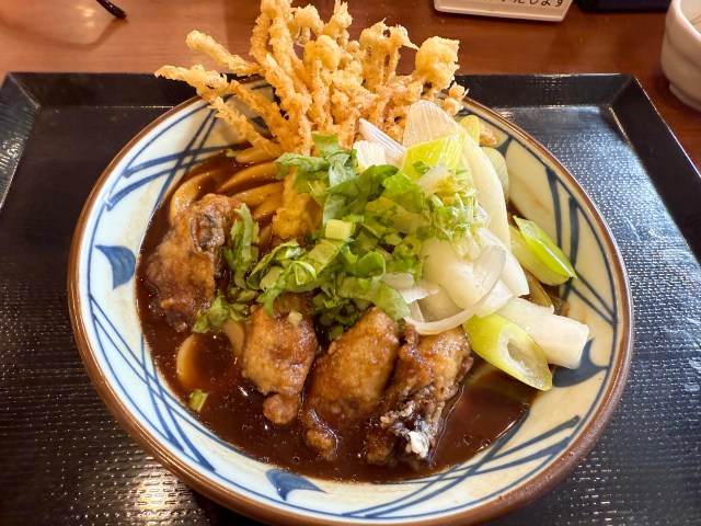 【悔しい】広島の『土手鍋風牡蠣味噌うどん』に物申す！ 毎年カキはズルくないですか!? 丸亀製麺「わがまちうどん47」