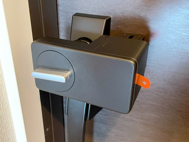 【Amazon検証】鍵が2つの玄関ドアに、人気のSwitchBot「スマートロック」を取り付けた結果 → 人生を5年くらい無駄にした（再掲載）