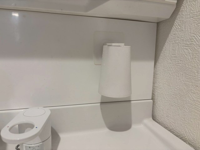 【買ってよかった】100均からtowerに乗り換えたら、洗面台のレベルが一段上がった! 浮かせるコップ、じわじわ効いてる 【買ってよかった】100均からtowerに乗り換えたら、洗面台のレベルが一段上がった! 浮かせるコップ、じわじわ効いてる