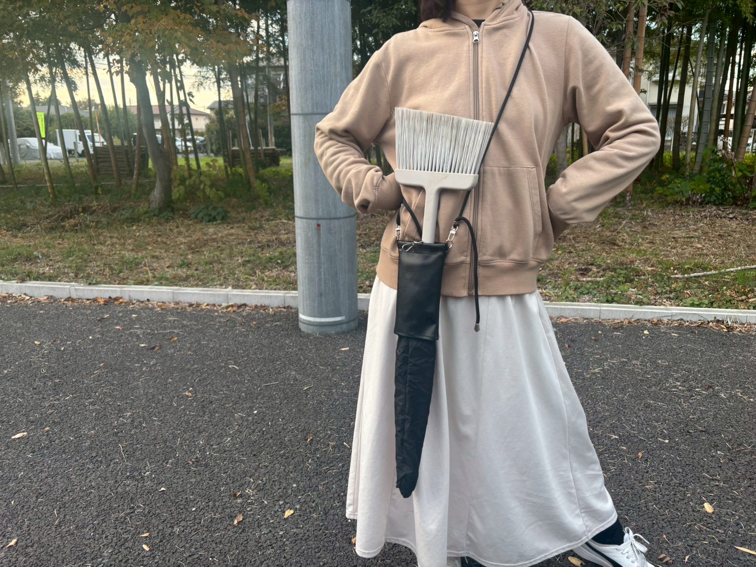 サナ活】13万円のバッグは無理だけど… 高市首相とお揃いのブランド 