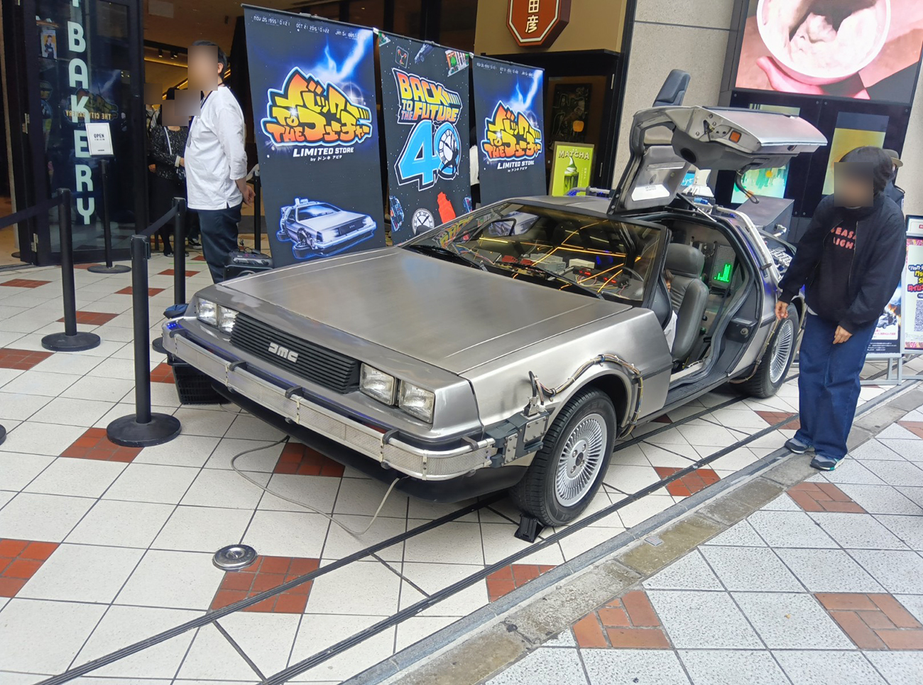 PINKSLIPバックトゥーザフューチャー タイムマシン デロリアン ドンキ