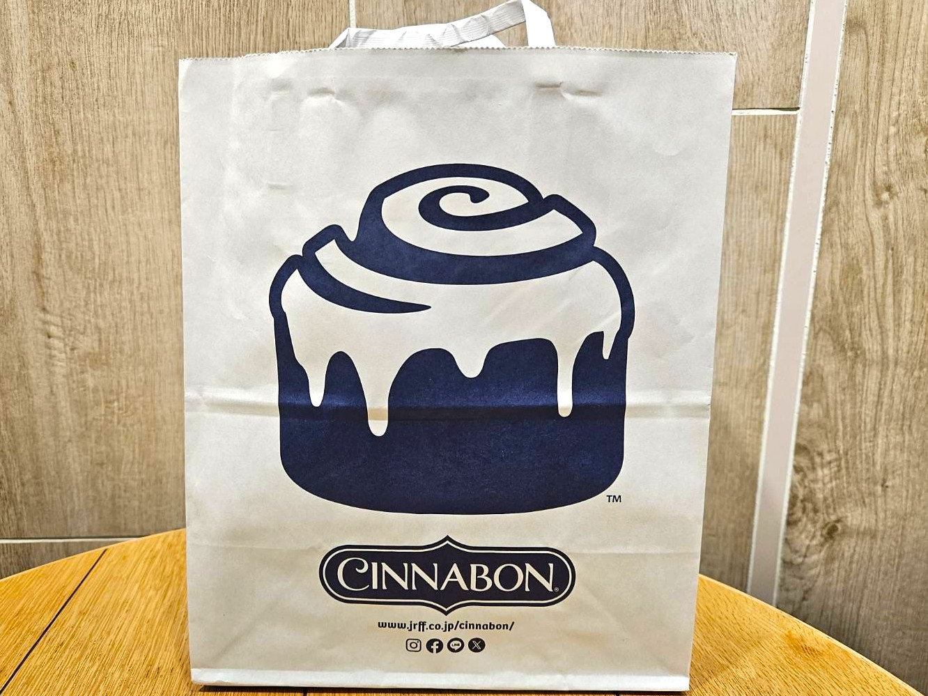 福袋2026】シナモンロール専門店『CINNABON』の福袋はオリジナルグッズ