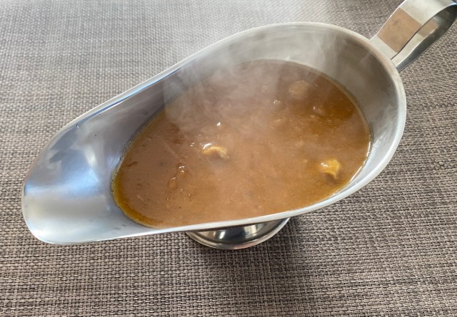 人生で初めて「帝国ホテルのカレー」を食べたら「逆に安いかも」と思った / お得な福袋はまだ購入可能 人生で初めて「帝国ホテルのカレー」を食べたら「逆に安いかも」と思った / お得な福袋はまだ購入可能