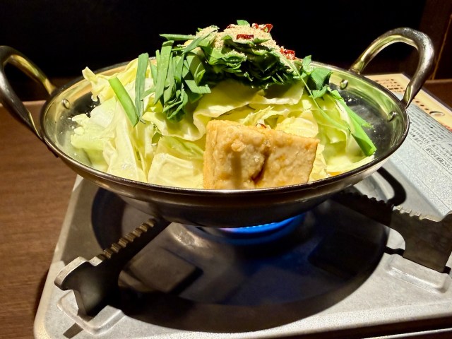 【出張グルメ】博多駅でランチでも使える「1人もつ鍋」を発見! 下調べゼロで入ったら普通に当たりだった 【出張グルメ】博多駅でランチでも使える「1人もつ鍋」を発見! 下調べゼロで入ったら普通に当たりだった