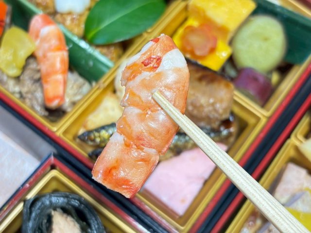 【想定外】人生で初めて36000円の高級おせちを食べてみた → 突きつけられた現実もなかなか重かった… 【想定外】人生で初めて36000円の高級おせちを食べてみた → 突きつけられた現実もなかなか重かった…