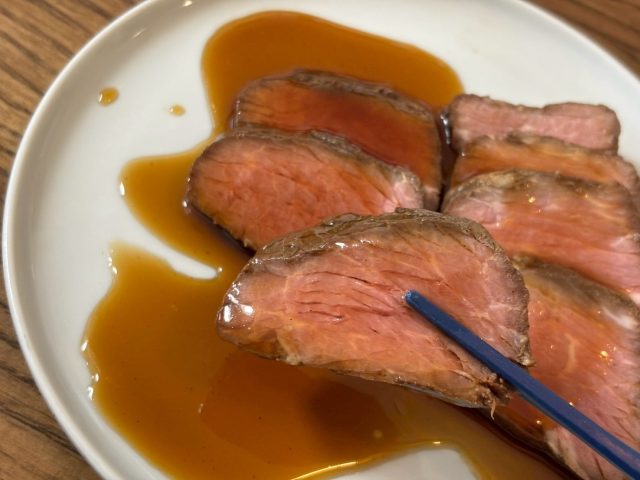 ローストビーフが大当たり！ 高島屋ランキング上位の「日本ハム福袋」を実食してみたら、すでにリピートしたくなった / 福袋2026