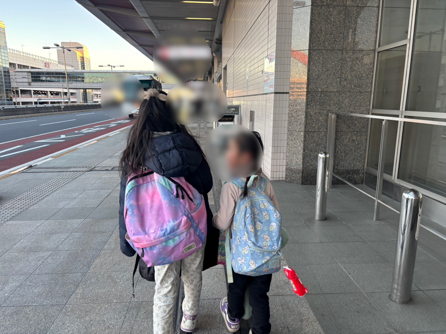 子どもは北海道、母は広島へ…!? JALの「キッズおでかけサポート」を利用して、親子別々の旅に出た一部始終