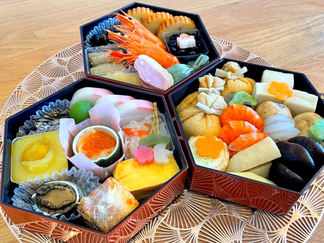 【訳あり】楽天で見つけた「フードロス半額以下おせち」を買ってみた → 1万超えのおせちを3980円でゲット！