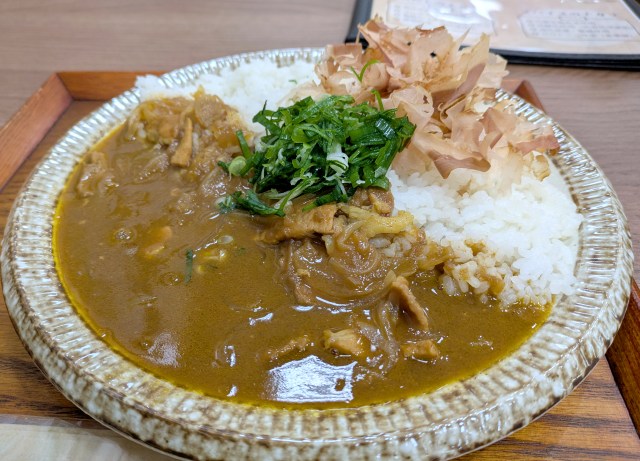 ホリエモン監修のカレー専門店「カレーだしっ！」に行ったら、思わぬ形で鳥インフルエンザの影響を受けていた