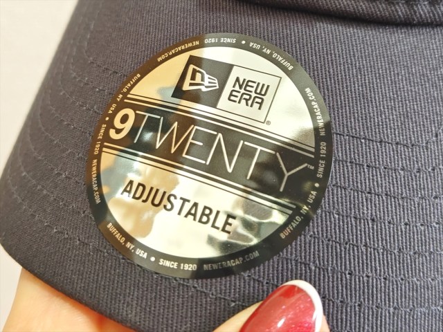 NEW ERAのキャップが3点入って9800円!? 激安で怪しい福袋を買ってみたら…まさかのモナリザ柄が! NEW ERAのキャップが3点入って9800円!? 激安で怪しい福袋を買ってみたら…まさかのモナリザ柄が!