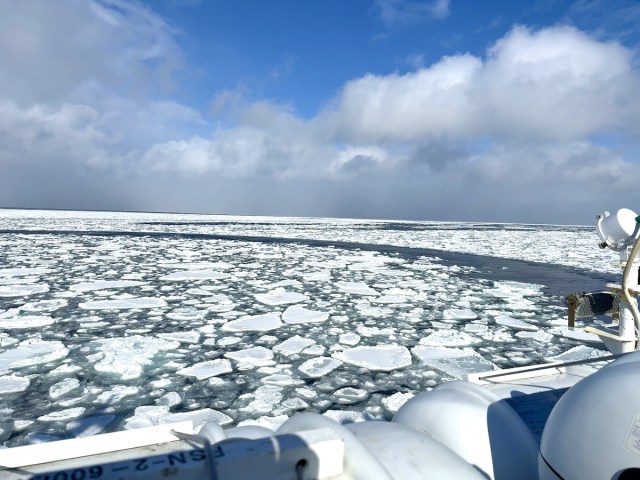 消えゆく冬の奇跡。北海道・網走の流氷観光船「おーろら」で見た未来に残したい景色 消えゆく冬の奇跡。北海道・網走の流氷観光船「おーろら」で見た未来に残したい景色