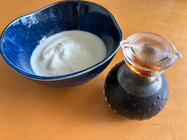 ヨーグルトに醬油を…!? 「カスピ海ヨーグルト まるごとSOY」が面白い / 新たなる大豆製品として ヨーグルトに醬油を…!? 「カスピ海ヨーグルト まるごとSOY」が面白い / 新たなる大豆製品として