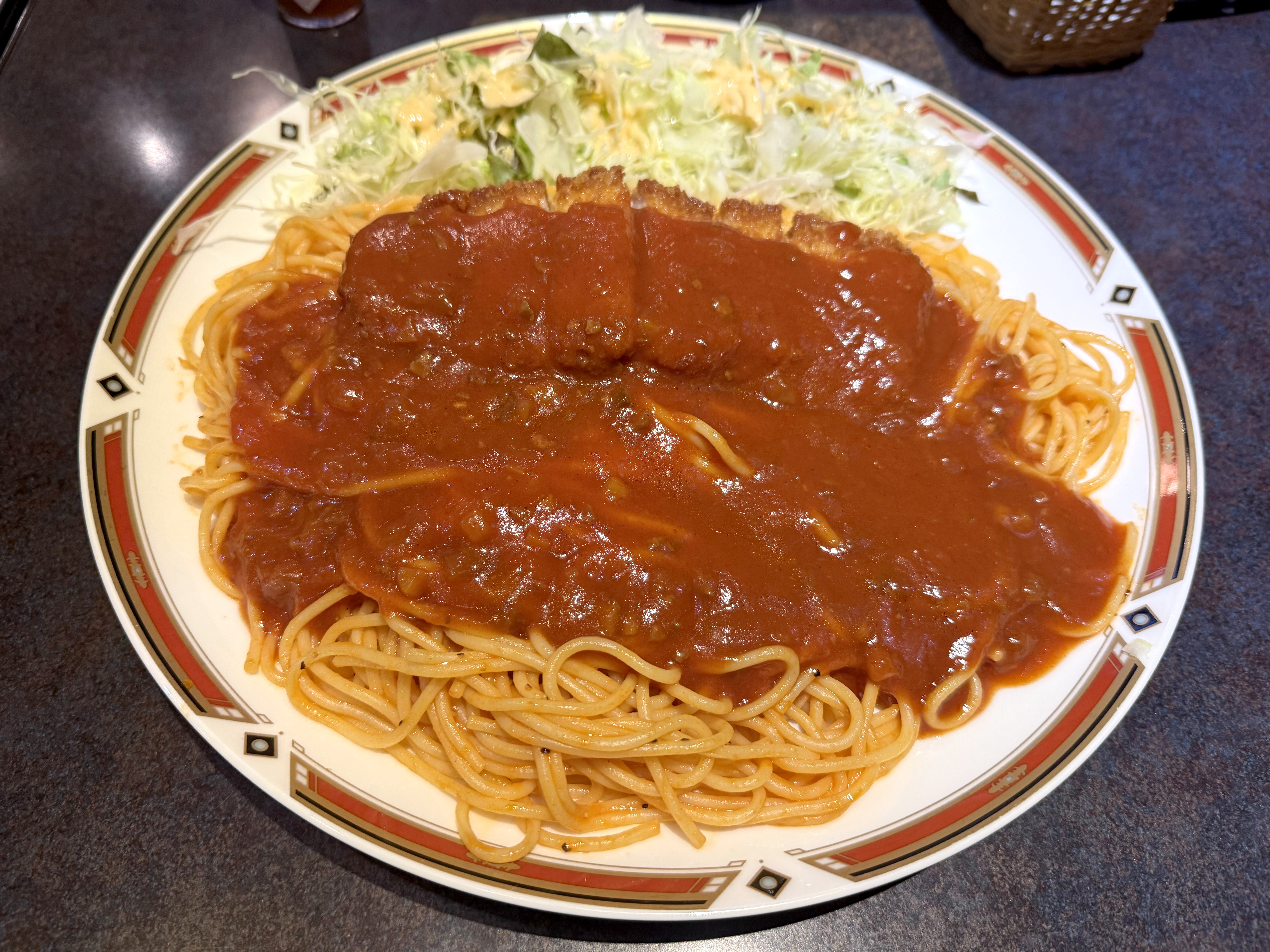 町田の老舗喫茶店で『デカ盛り』に挑戦！ ママさんの「女性でも2皿イケる」を信じて注文した結果