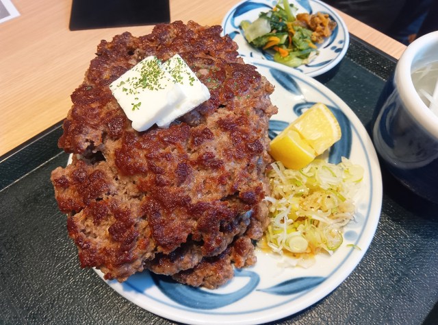 SNSで話題から販売休止。牛たん『ねぎし』店舗限定「がんバくんセット」の紆余曲折に見る挑戦 SNSで話題から販売休止。牛たん『ねぎし』店舗限定「がんバくんセット」の紆余曲折に見る挑戦