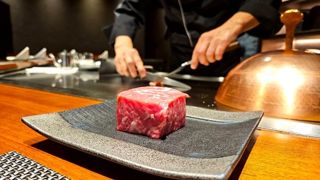 超高級ステーキハウス『ウルフギャング』の1万円ランチを食べてみた結果 → 特製ソースが凄すぎて感動した 超高級ステーキハウス『ウルフギャング』の1万円ランチを食べてみた結果 → 特製ソースが凄すぎて感動した