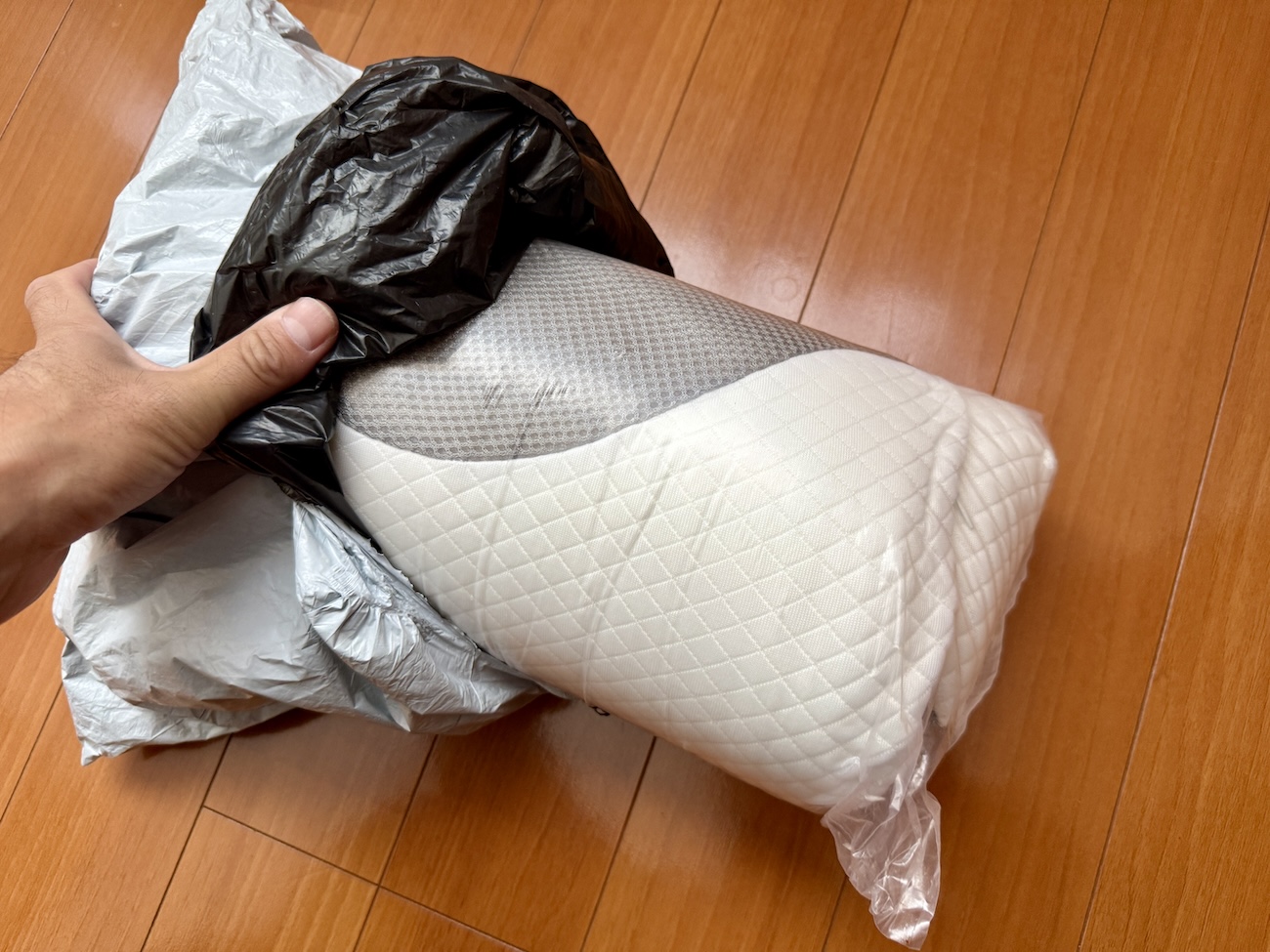 怪しい中華通販検証】AliExpressで「人間工学に基づいた約1万円の枕