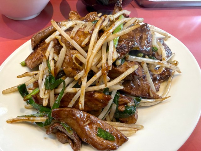 週2日、早朝の整理券争奪戦! ジモンも惚れた『レバニラや金太郎』の「幻のレバニラ」を求め朝6時に品川へ出かけた結果… 週2日、早朝の整理券争奪戦! ジモンも惚れた『レバニラや金太郎』の「幻のレバニラ」を求め朝6時に品川へ出かけた結果…