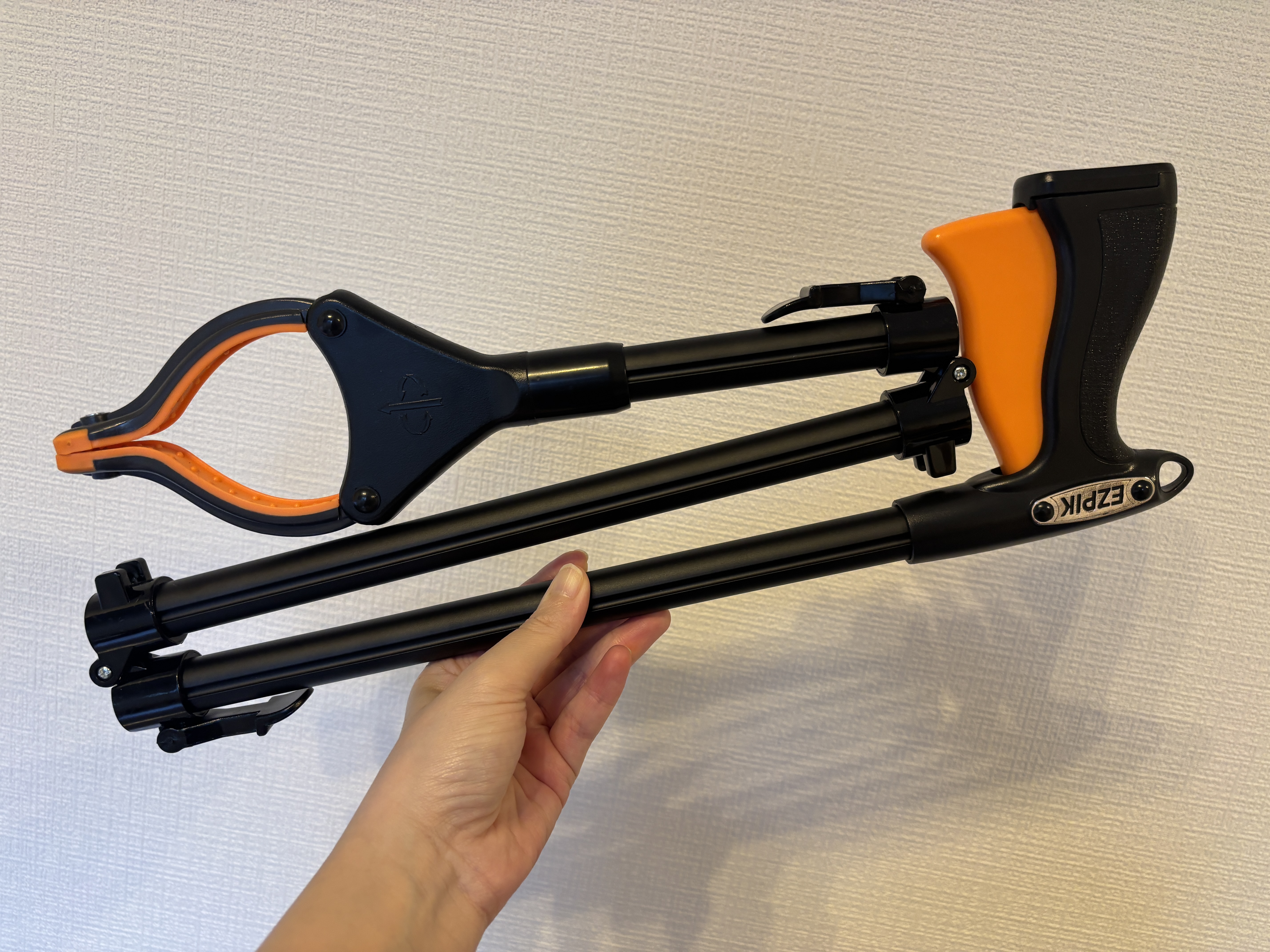 【本音レビュー】妊娠後期、お腹が大きくて物が拾えないので「マジックハンド」を使ってみた / Amazonベストセラーの実力やいかに