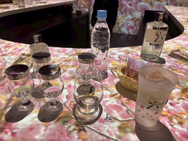 工場見学の域を超えた3000円の新ツアー！ サントリー大阪工場 スピリッツ・リキュール工房の10億円かけた展示と試飲が本気すぎた