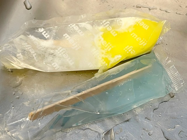 【大反省】マンション停電で冷凍庫の中身を「クーラーボックス」に移したら、アイスが全滅した