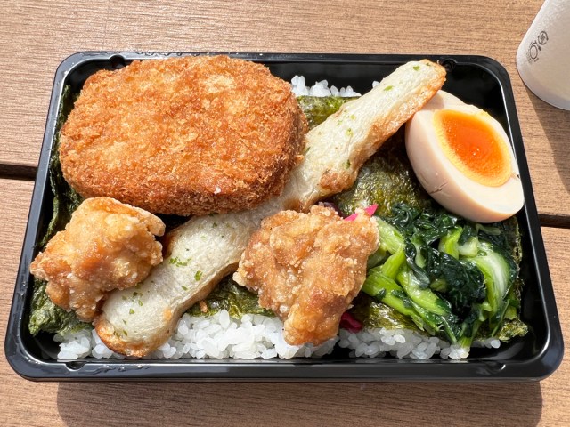 キッチンカー・オブ・ザ・イヤー金賞の海苔弁キッチンカーとは？ 1100円の高級海苔弁に見る「キッチンカーの魅力」/ むら川