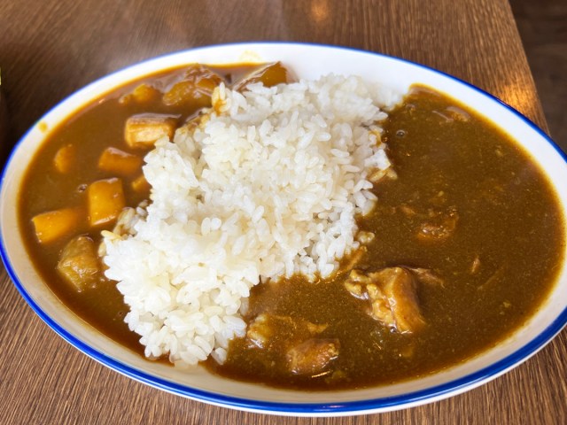 渋谷でカレー食べ放題1000円！ 平日ランチ30分限定にしても凄いバングラデシュ人の店『ナイムカレー』の隙間感が良い