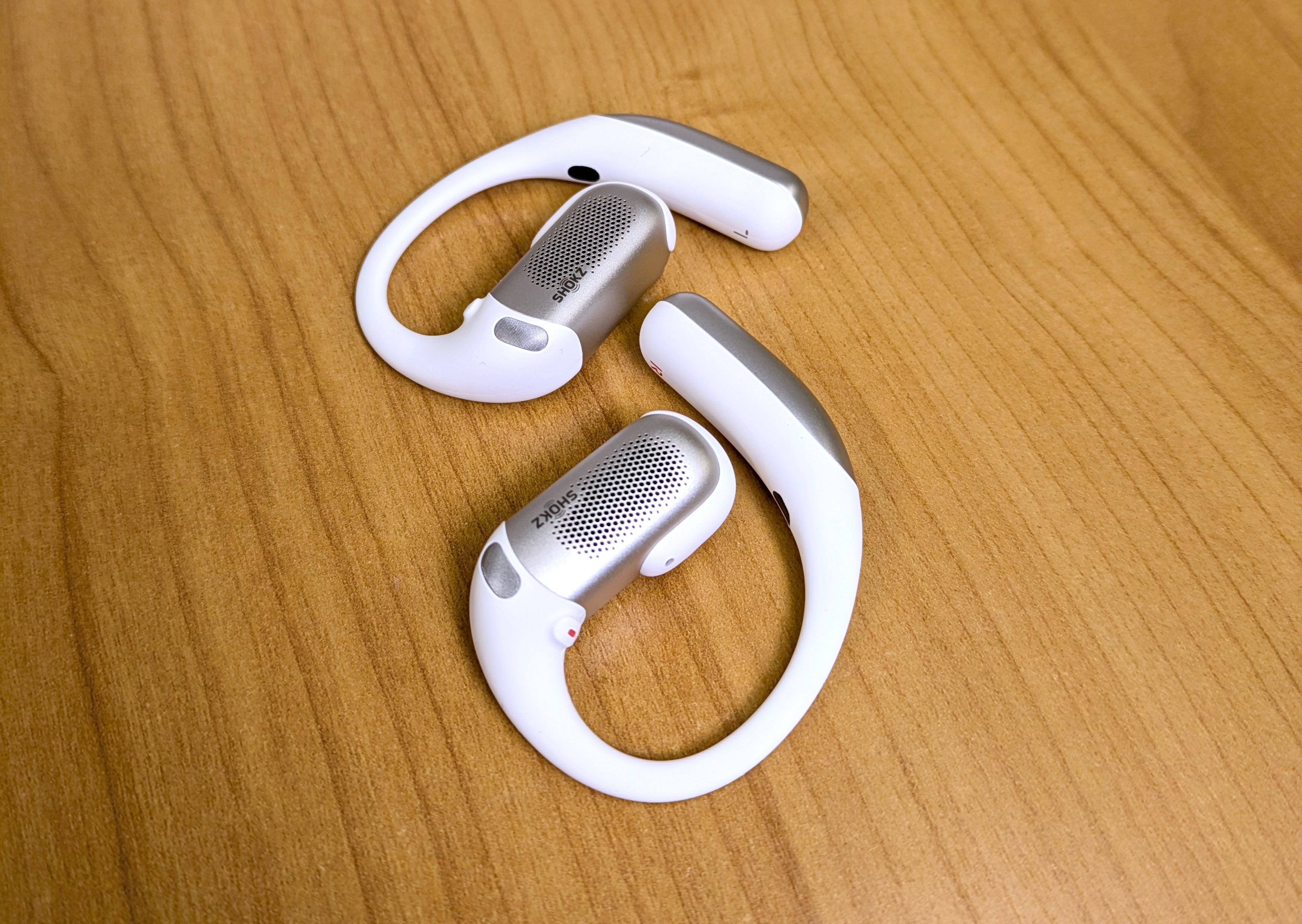 耳穴をふさがない」のに圧倒的静寂！ 一般販売が始まった Shokz