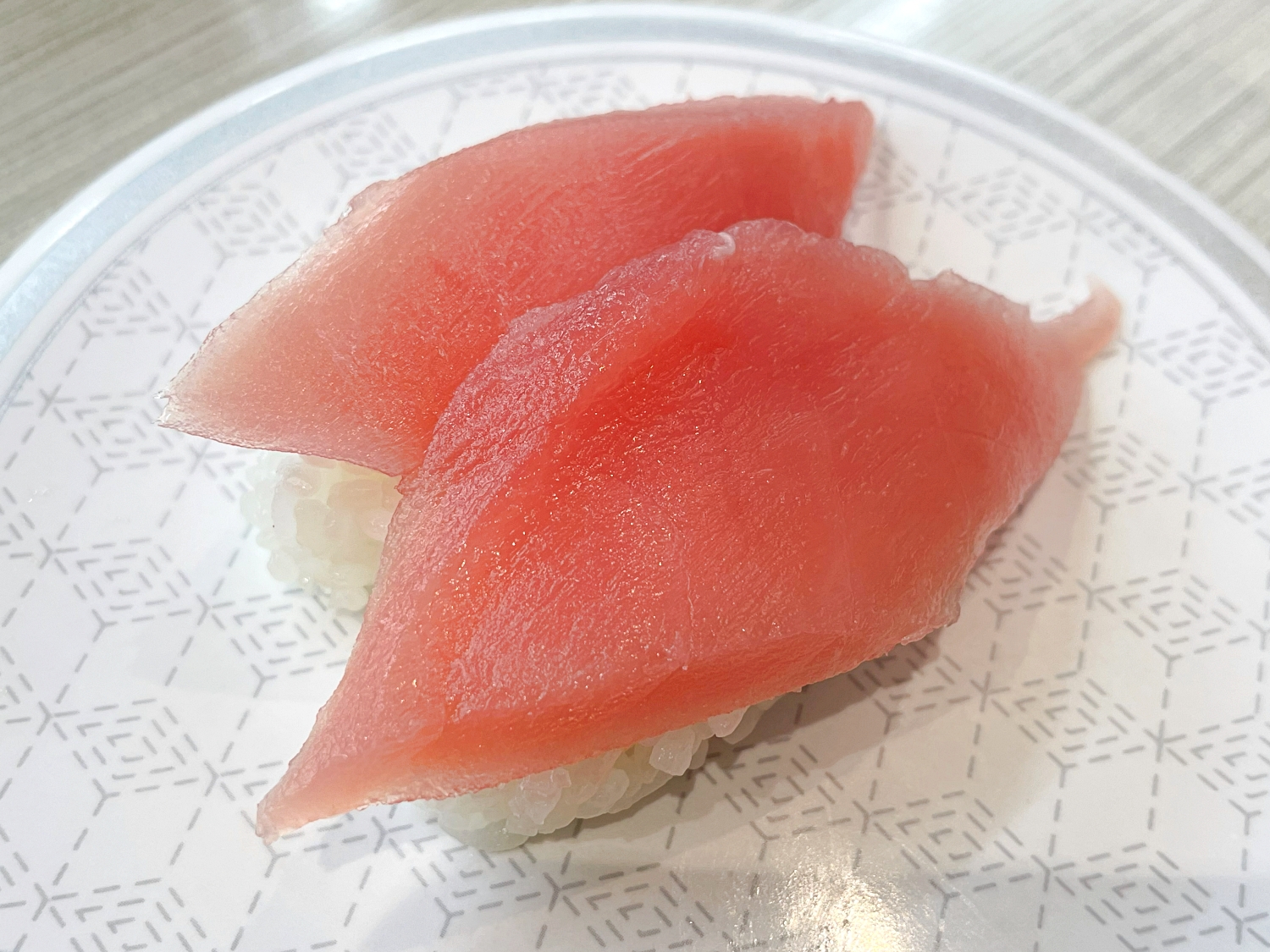 はま寿司値上げで「まぐろ132円」時代に。9割据え置きも、子連れの我が家が静かに動揺している理由