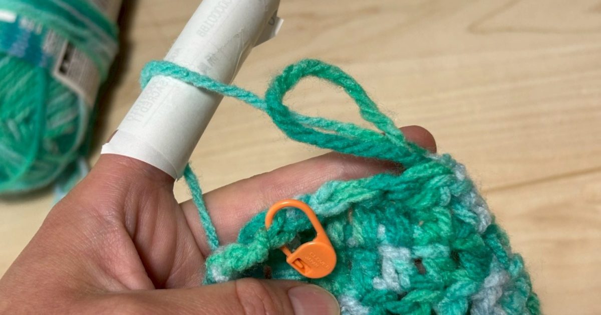 初心者でも楽しめる編み物の魅力