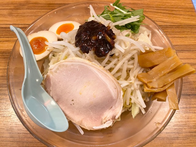 横浜家系ラーメン壱角家の冷やし中華みたいな「冷壱郎」が激ウマ! 邪道カスタマイズで覚醒した 横浜家系ラーメン壱角家の冷やし中華みたいな「冷壱郎」が激ウマ! 邪道カスタマイズで覚醒した