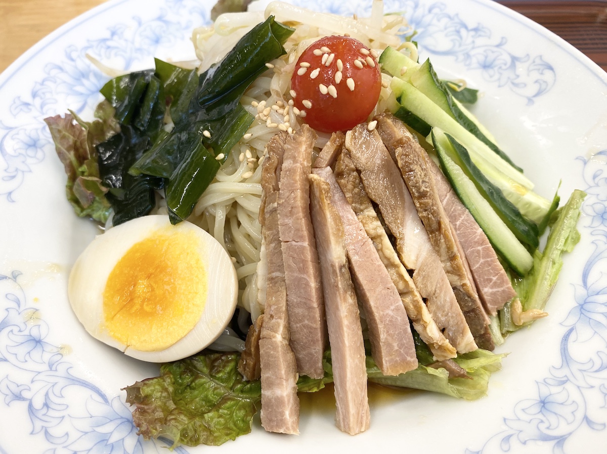 こういうのでいいんだよ！ ぎょうざの満洲の冷やし中華は酸味控えめの王道タイプだった