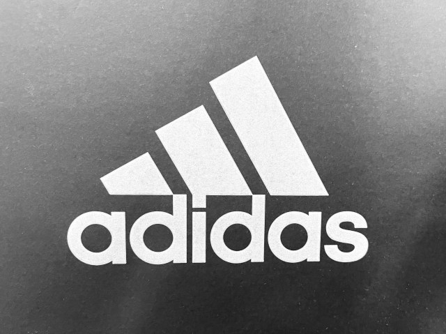 【半額】adidasの定番サンダル「アディレッタ」が3300円 → 1600円 / Amazonタイムセールで見つけた特売品20選 【半額】adidasの定番サンダル「アディレッタ」が3300円 → 1600円 / Amazonタイムセールで見つけた特売品20選