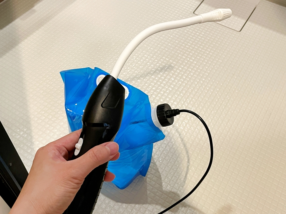 素人が「エアコン洗浄セット」（5980円）で内部を水洗いしてみたら