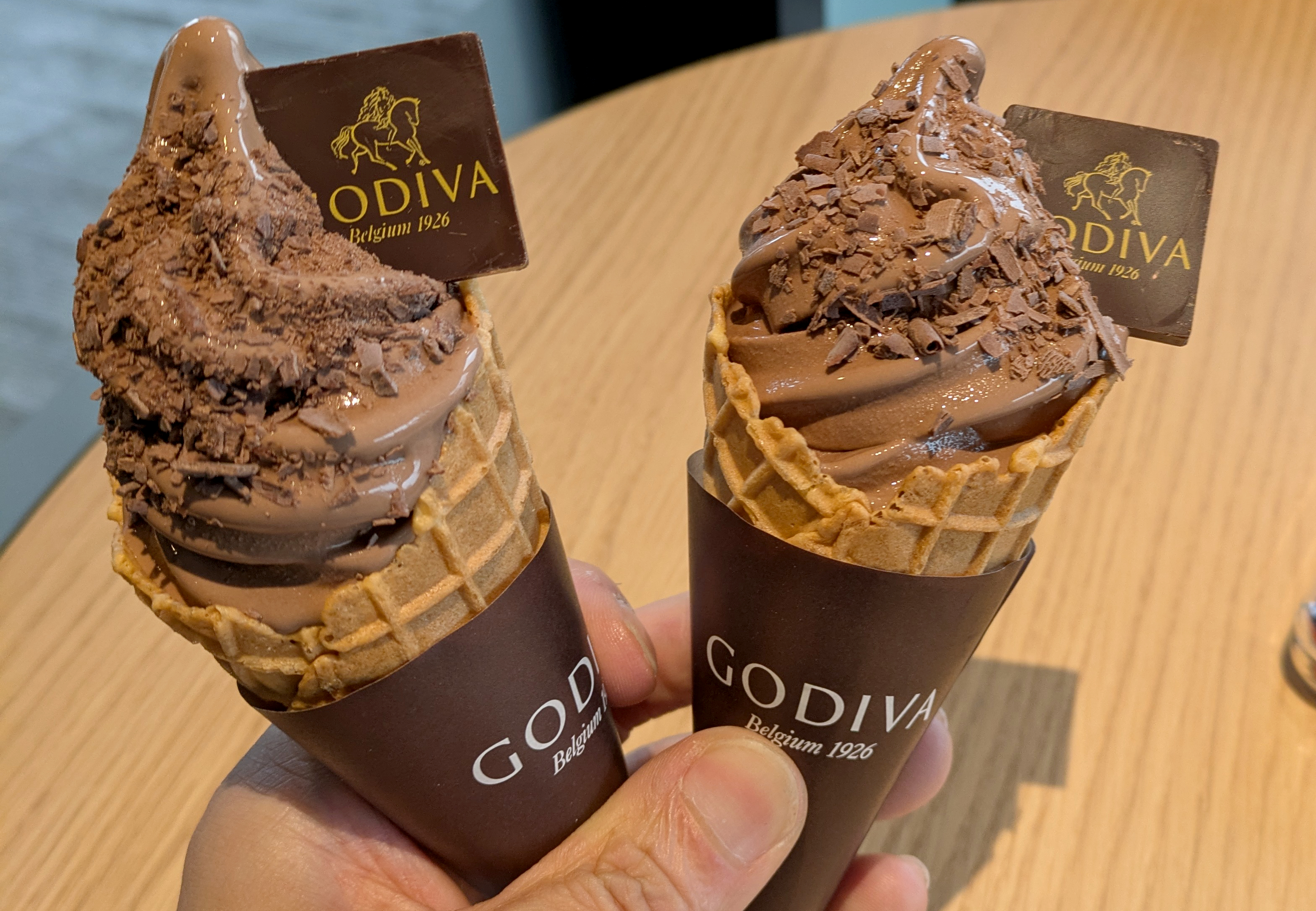 【6月30日まで】ゴディバカフェで対象のソフトクリームを1個買うと、もう1個無料！ 急いで!!