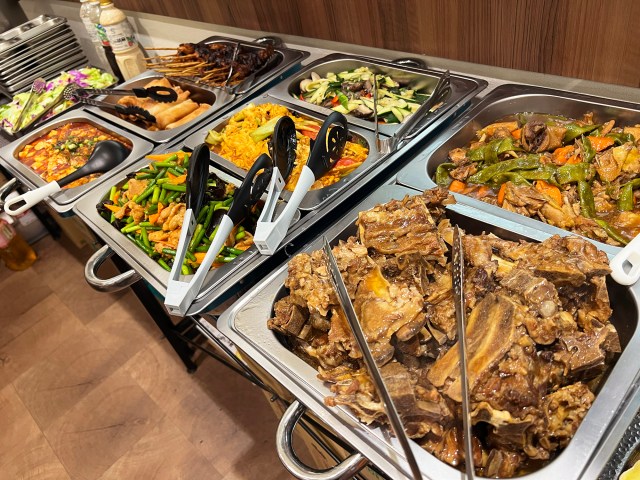 【食べ放題1300円】上野雑居ビルの謎のガチ中華『長安大牌档』がランチバイキングをやっている！ 入ってみたらコスパは良かった