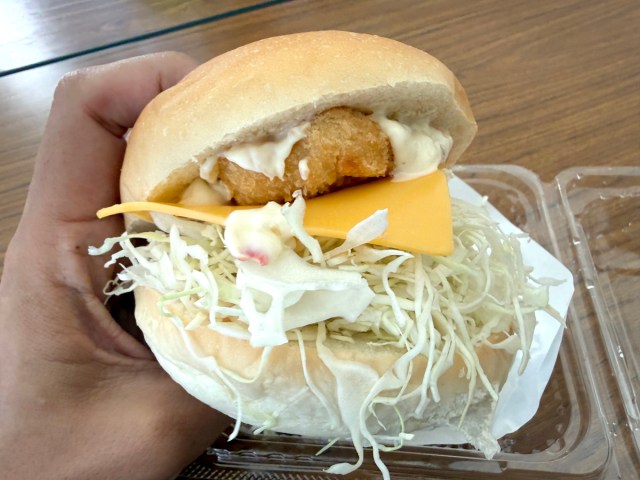 大分が「サメ」を推したいらしい / 新宿の大分イベントで『サメバーガー』を食べてみた結果 大分が「サメ」を推したいらしい / 新宿の大分イベントで『サメバーガー』を食べてみた結果