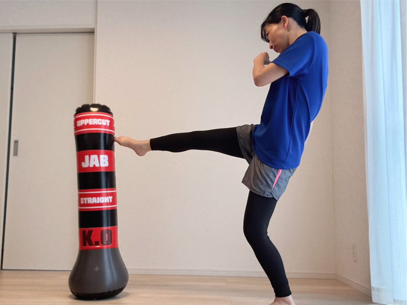 ダイソーの550円「ストレス解消パンチバッグ」は買い？ 実際に使って分かったおすすめな人・おすすめしない人